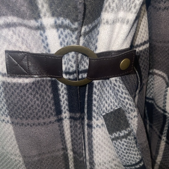 Valentino Women's Grey and White Coat - Picture 2 of 6